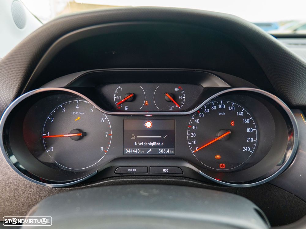 Opel Crossland 1.2 T Design & Tech - 19