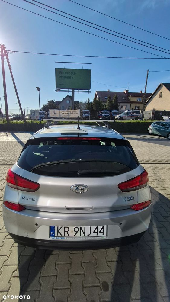 Hyundai i30 1.4 Classic + - 10