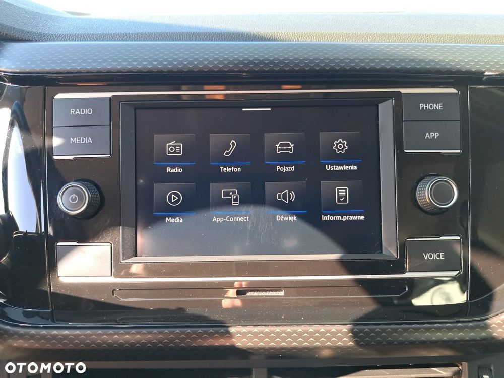Volkswagen T-Cross - 17