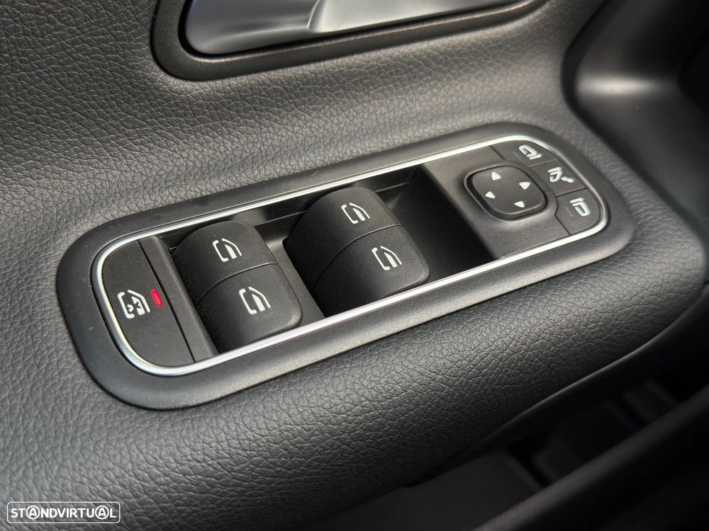 Mercedes-Benz A 250 e Style Plus - 33