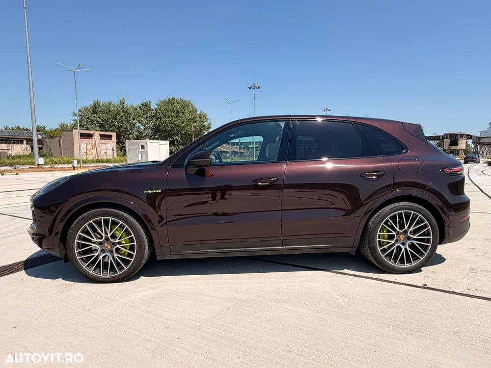 Porsche Cayenne - 23