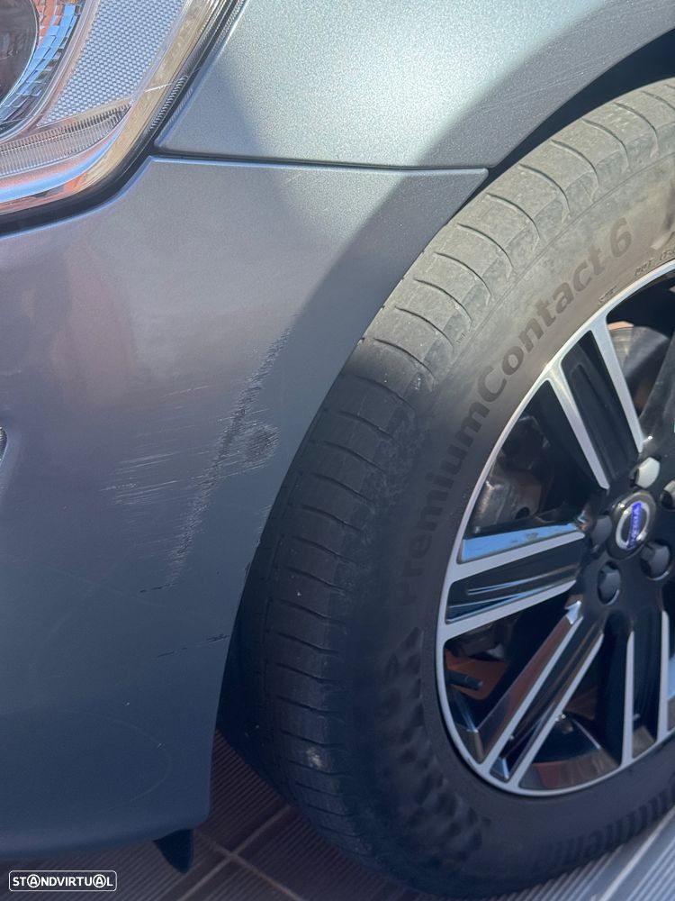 Volvo XC 60 2.0 D4 Momentum - 10