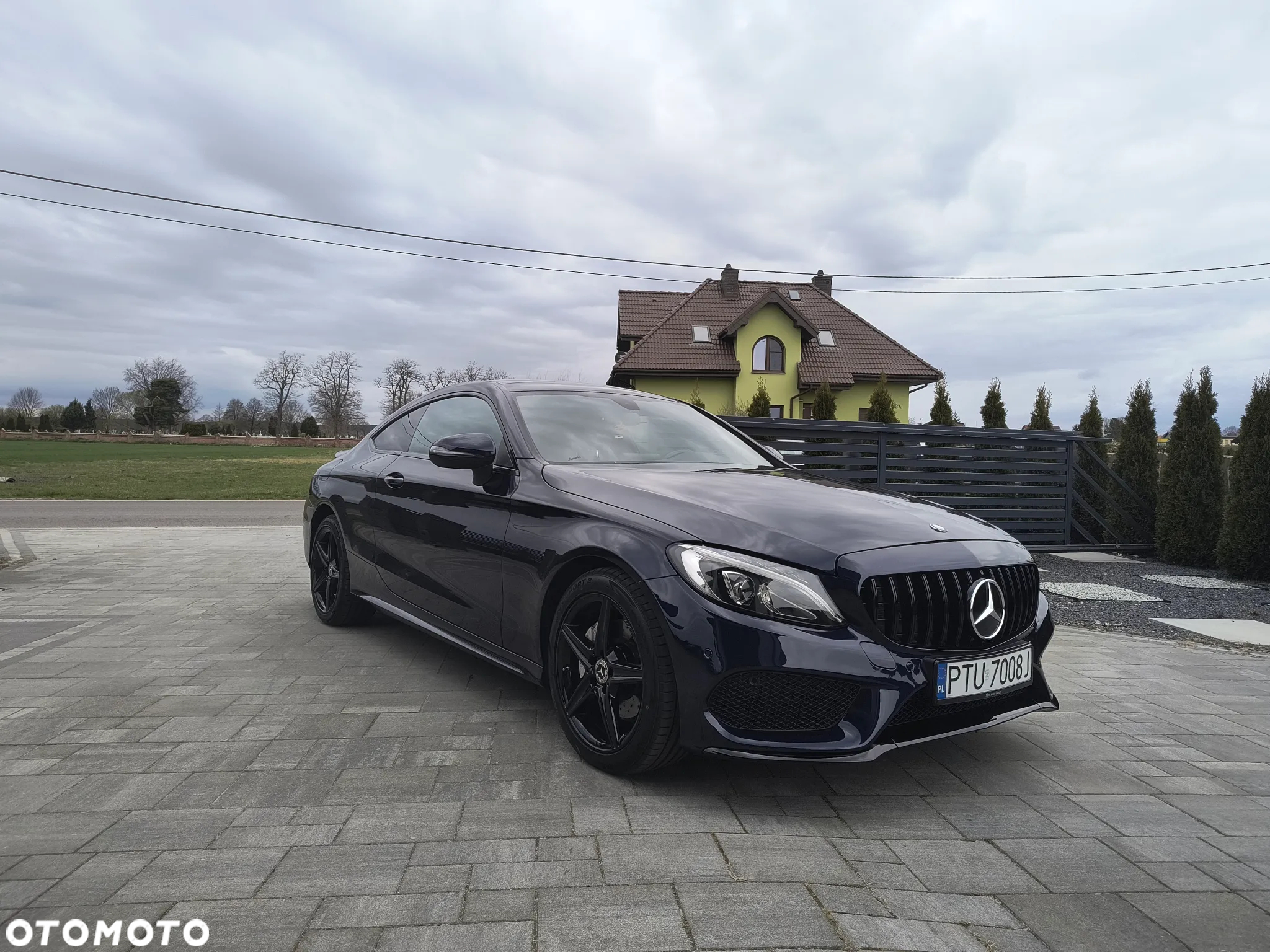 Mercedes-Benz Klasa C 220 d Coupe 9G-TRONIC AMG Line - 3
