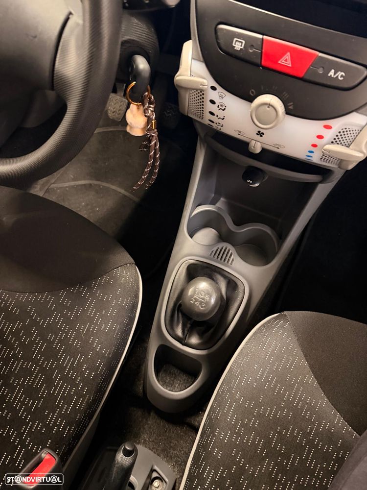 Peugeot 107 1.0 Urban Style - 7