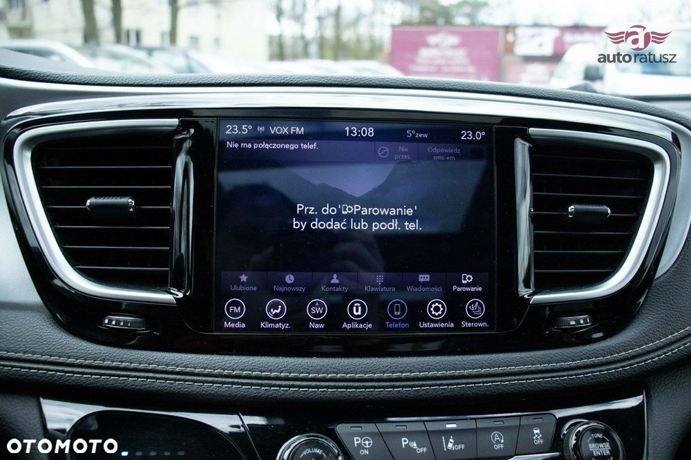 Chrysler Pacifica - 23