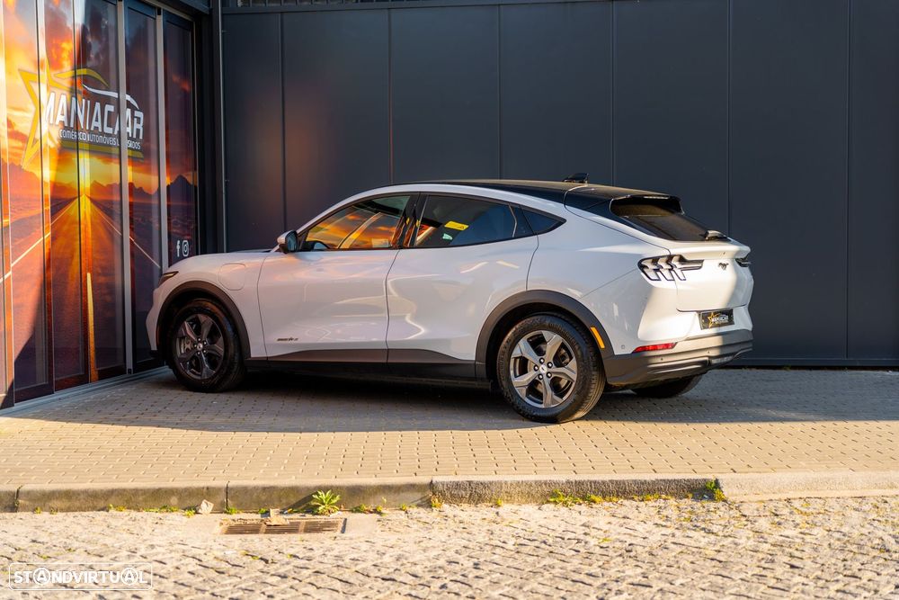 Ford Mustang Mach-E AWD PREMIUM - 4