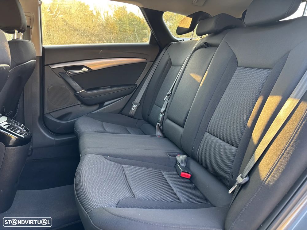 Hyundai i40 SW 1.7 CRDi Blue Comfort - 8