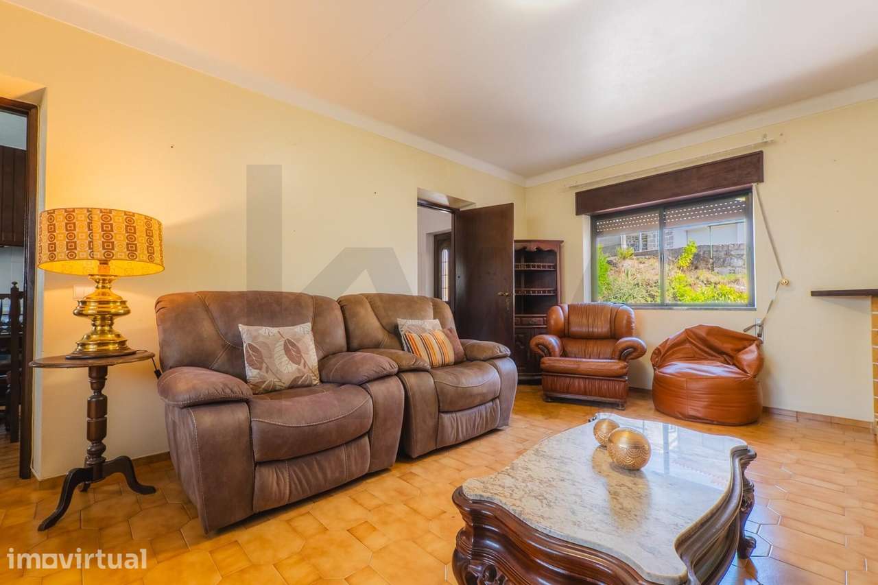 Moradia Tradicional T2 com Terraço | Um refúgio com vista para a Serra - Grande imagem: 5/33