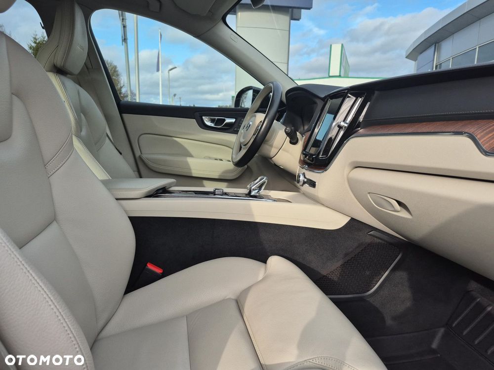 Volvo XC 60 - 10