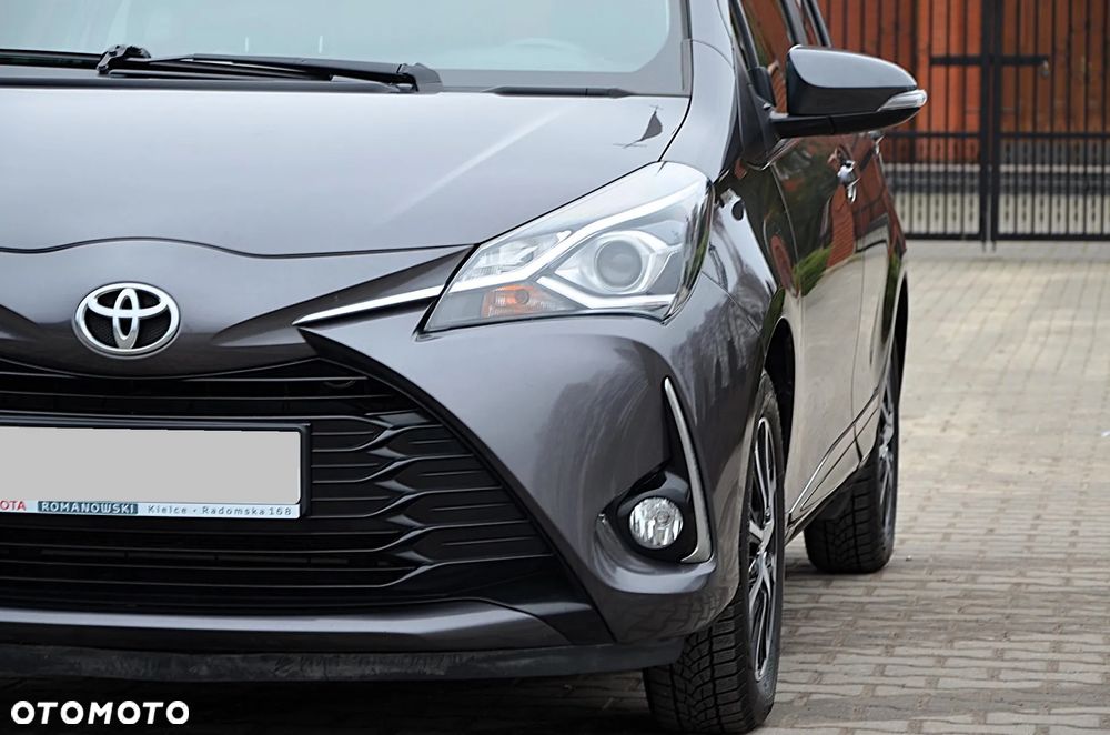 Toyota Yaris 1.5 Premium - 12
