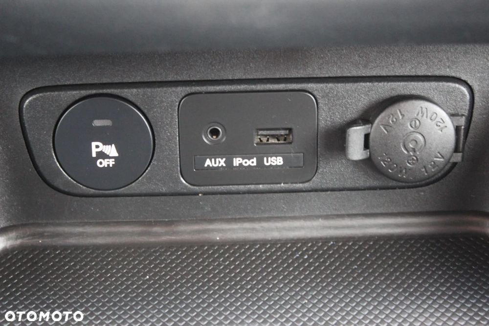 Kia Sportage 2.0 CVVT 2WD Automatik Spirit - 24