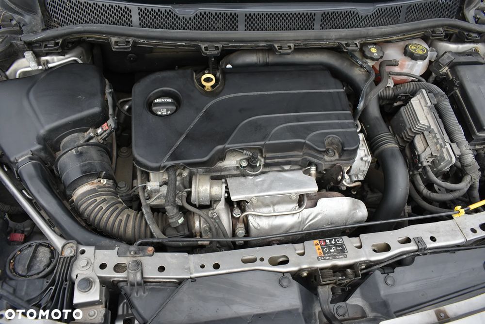 Opel Astra 1.4 Turbo Dynamic - 23