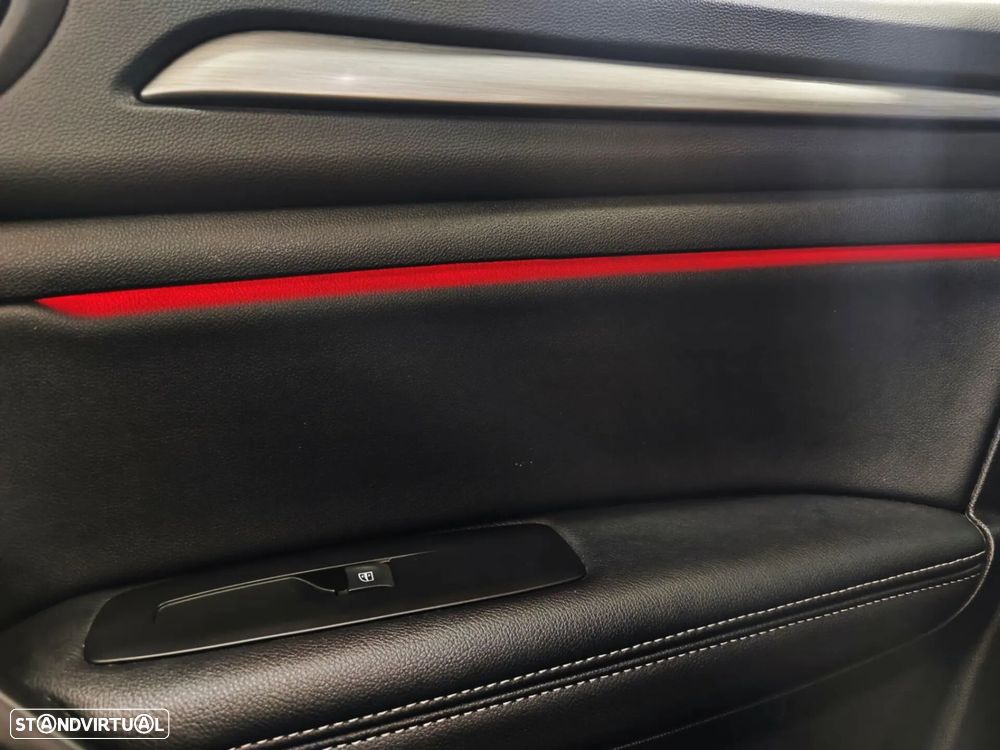 Renault Mégane 1.3 TCe Limited J17 - 47