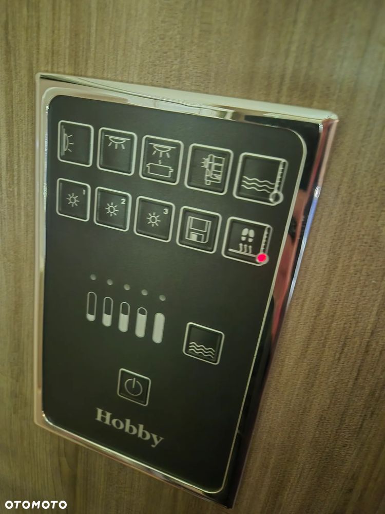 Hobby De Luxe  560 - 24