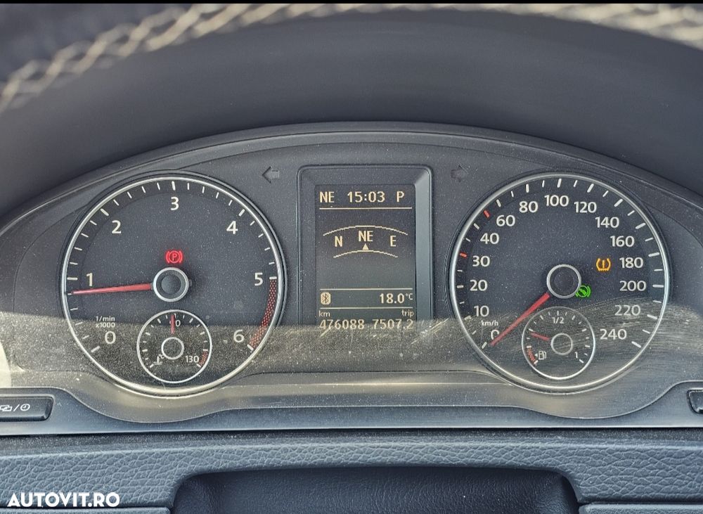 Volkswagen Multivan - 23