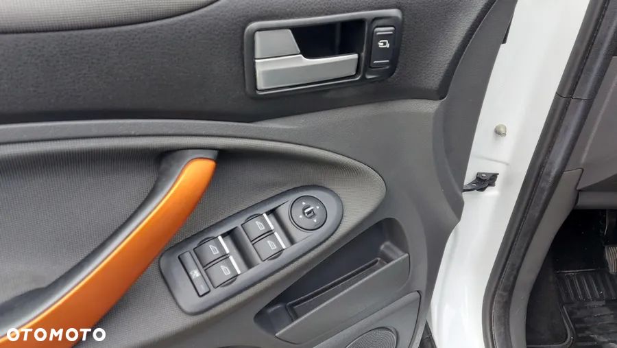 Ford Kuga 2.0 TDCi 4x4 White Magic - 27