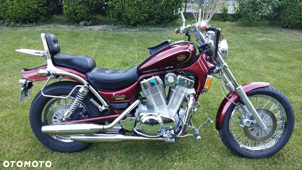 Suzuki Intruder - 1