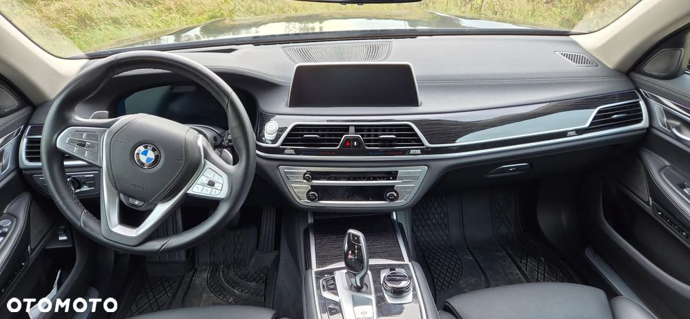 BMW Seria 7 740d xDrive - 8