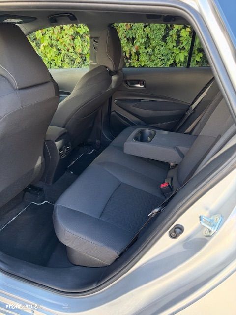 Toyota Corolla Touring Sports 1.8 Hybrid Comfort+P.Sport - 12