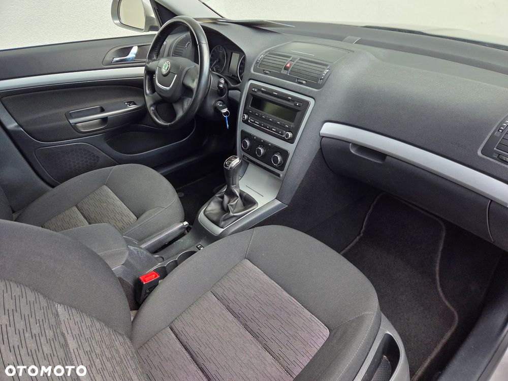Skoda Octavia - 10