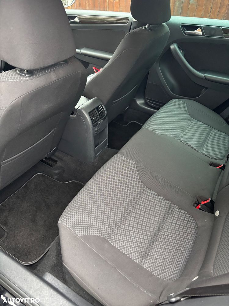 Volkswagen Jetta - 9