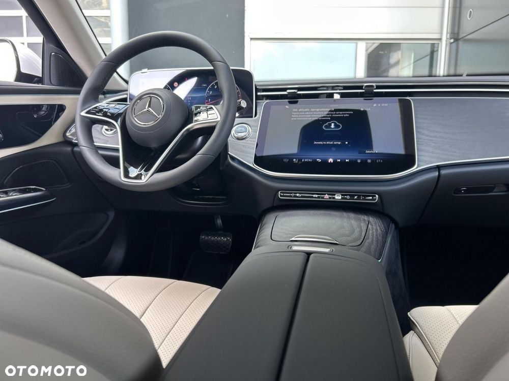 Mercedes-Benz Klasa E - 14