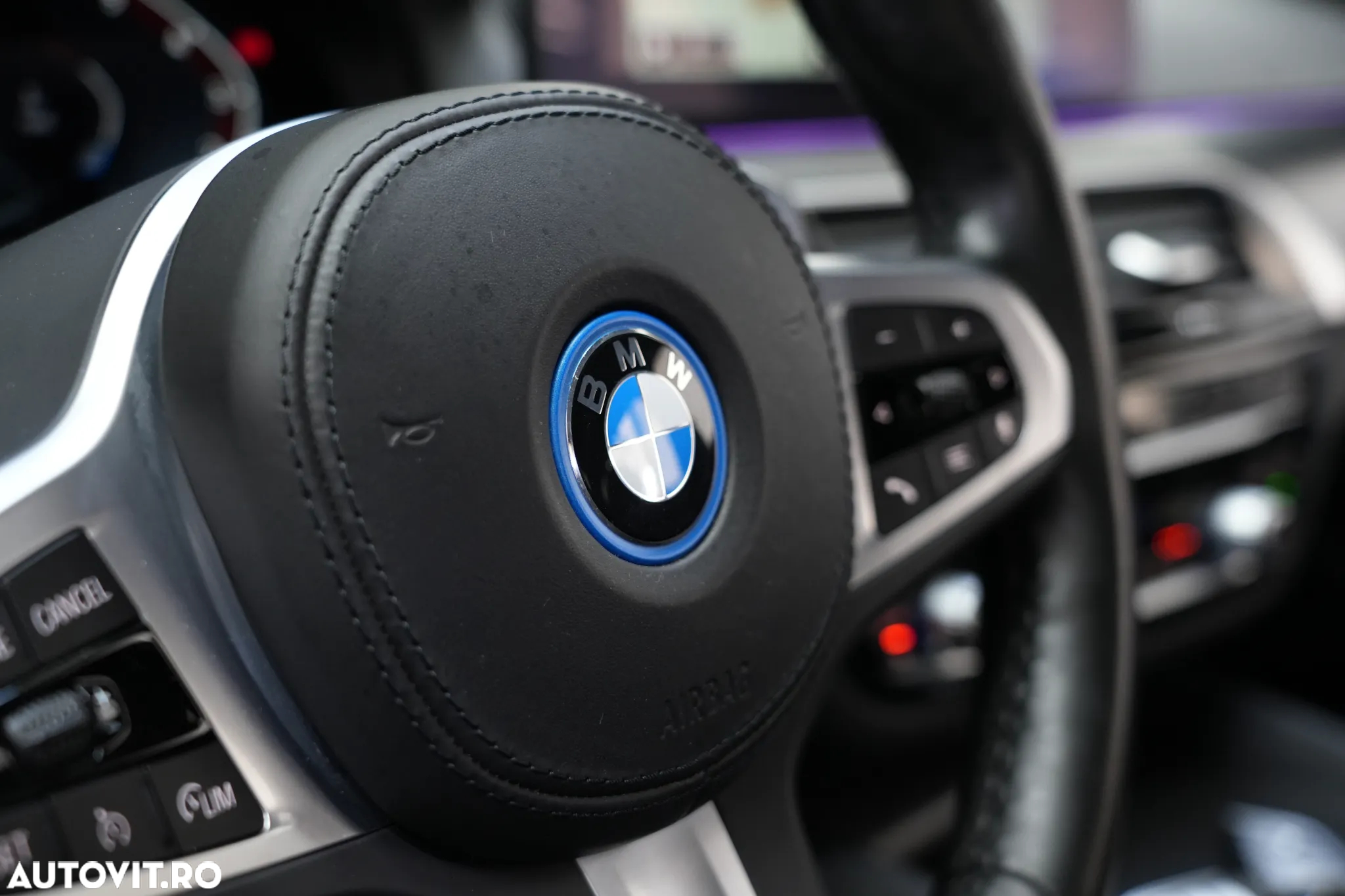 BMW Seria 5 520i Aut. M Sport Edition - 8