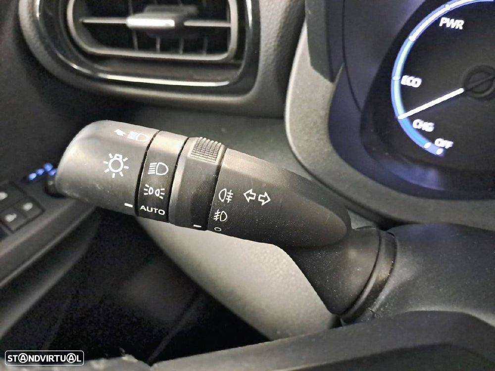 Toyota Yaris Cross 1.5 HDF Comfort - 14