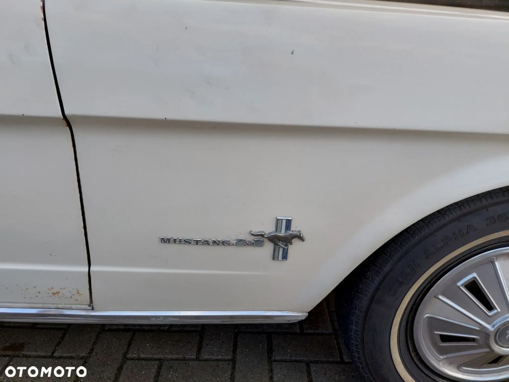 Ford Mustang - 10