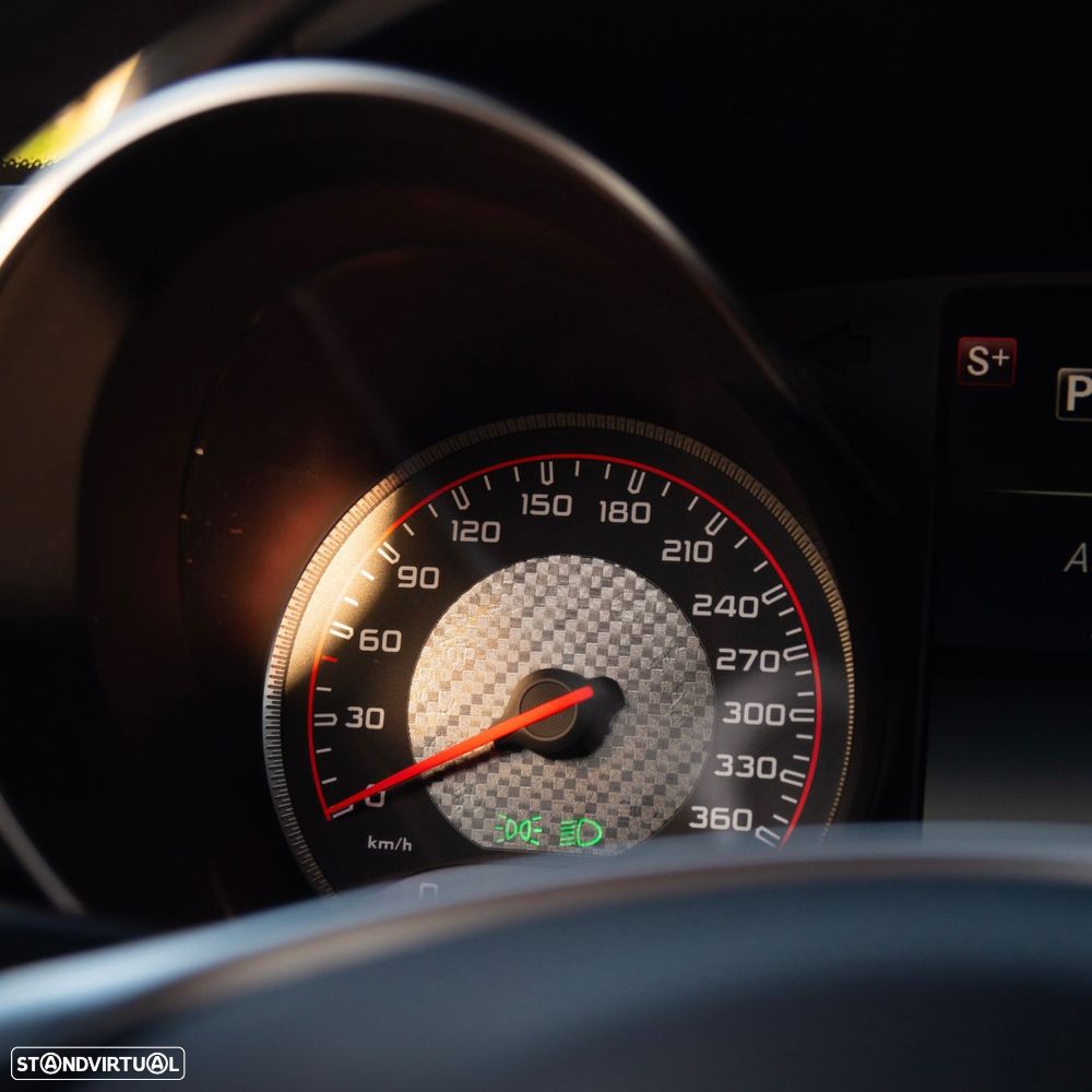 Mercedes-Benz AMG GT S - 15