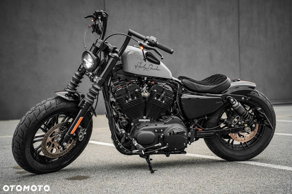 Harley-Davidson Sportster Forty-Eight - 3