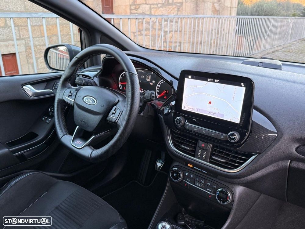 Ford Fiesta 1.5 EcoBoost ST - 18