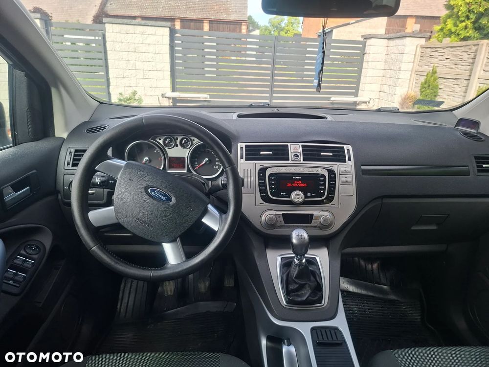 Ford Kuga 2.0 TDCi Individual FWD - 16