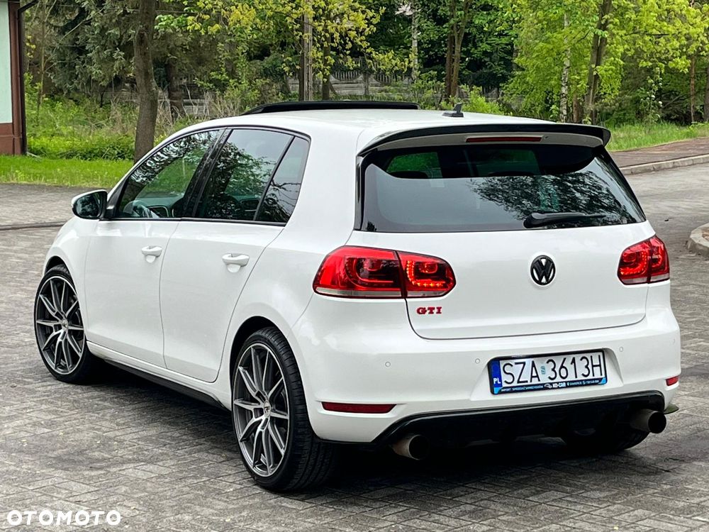 Volkswagen Golf 2.0 GTI DSG - 8