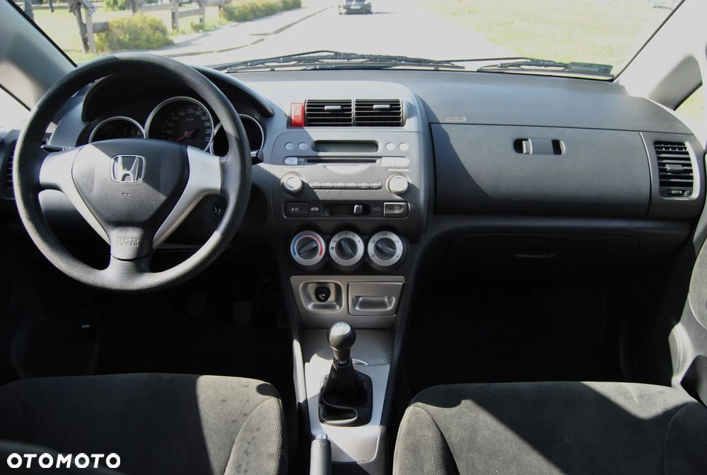 Honda City 1.4 Comfort - 9