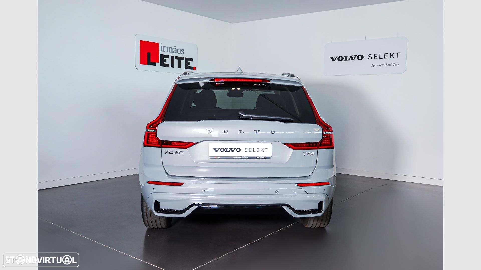 Volvo XC 60 2.0 T6 PHEV Plus Dark AWD - 4
