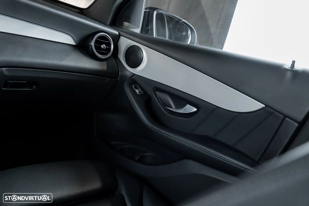 Mercedes-Benz GLC 300 de Coupé 4Matic - 27