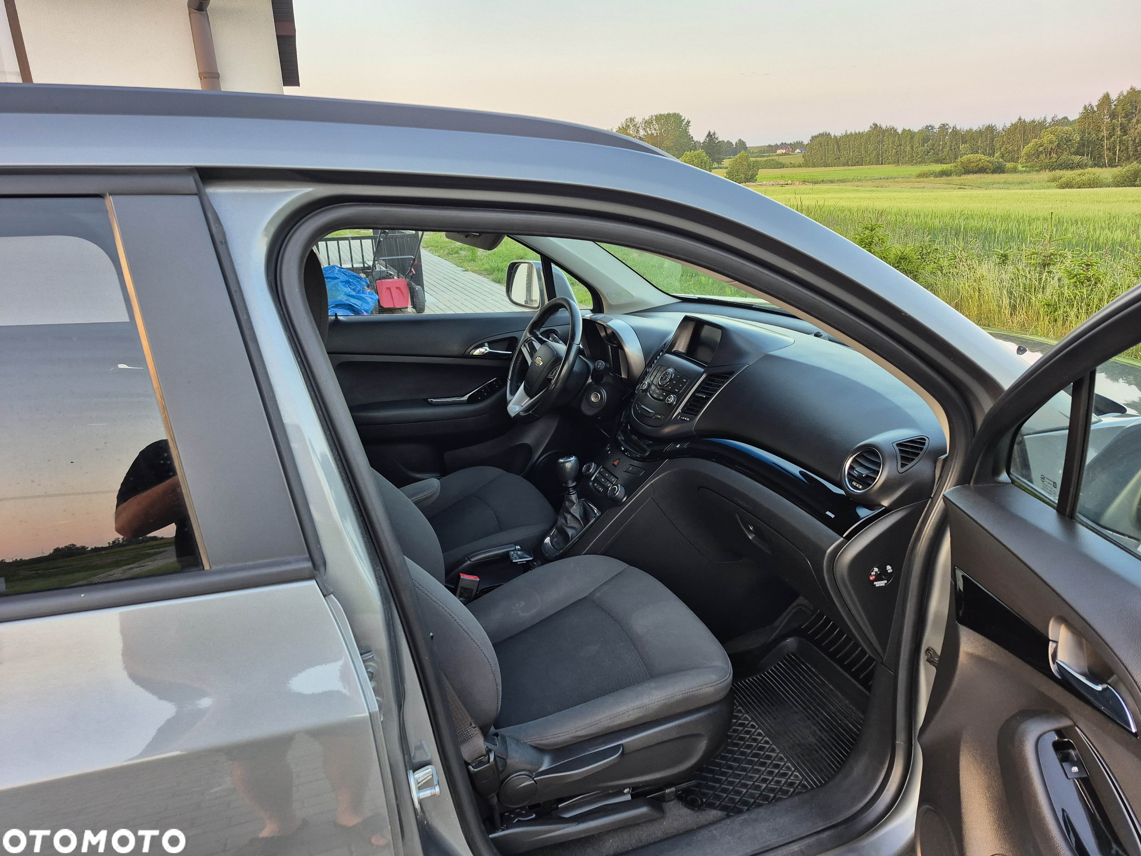 Chevrolet Orlando - 11