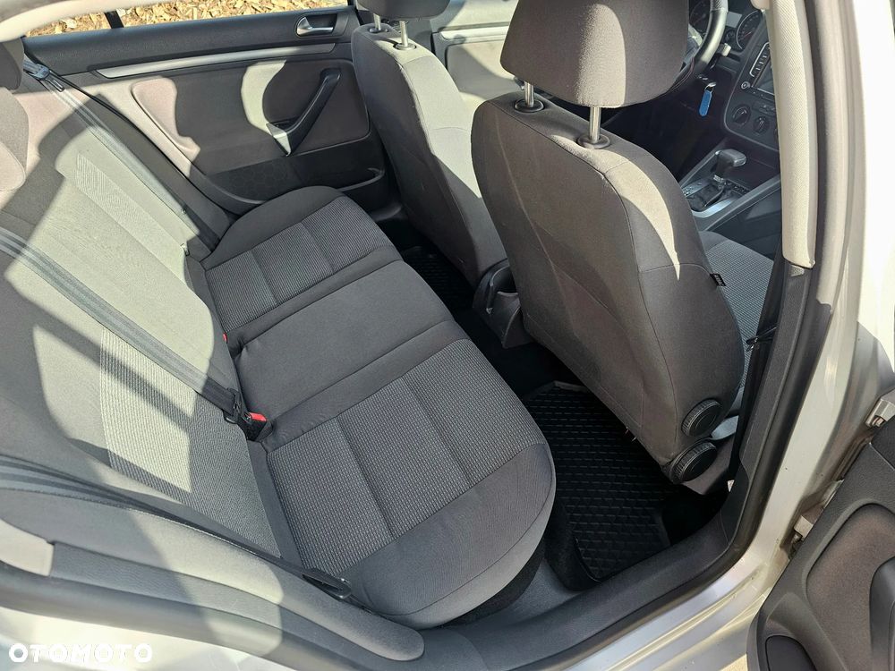 Volkswagen Golf Variant 1.9 TDI DPF DSG Comfortline - 19