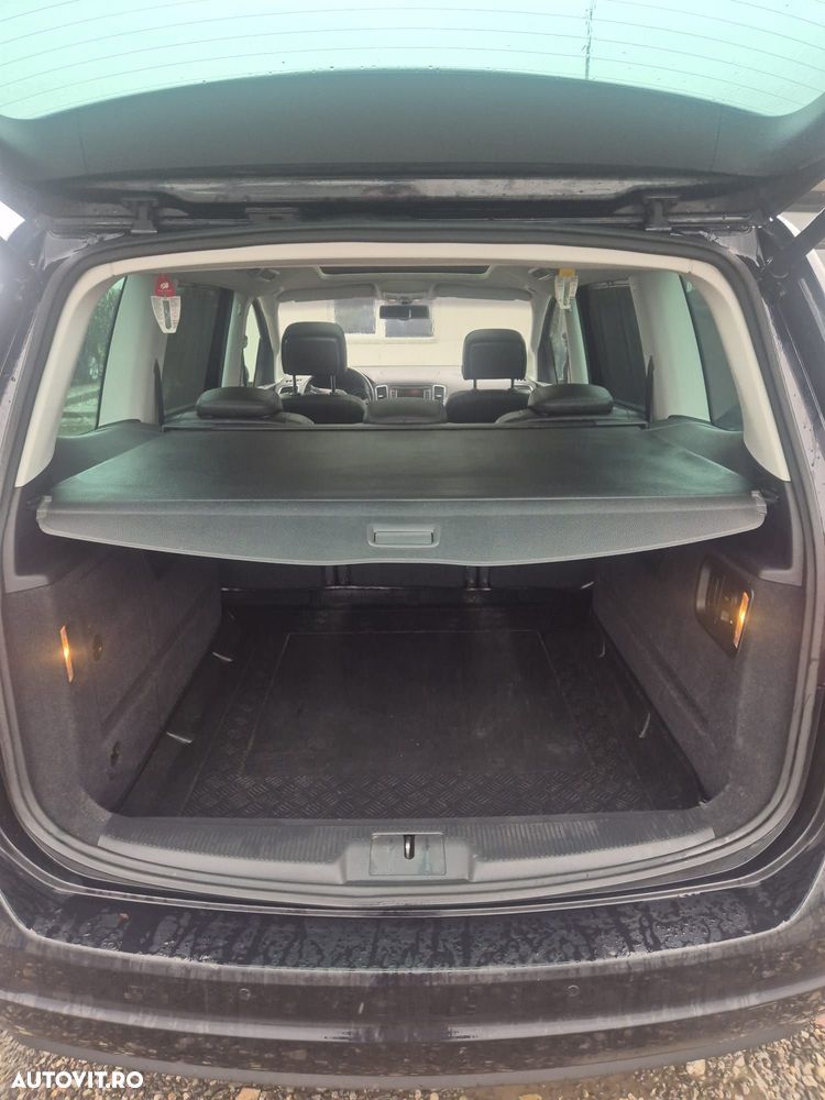 Volkswagen Sharan 2.0 TDI 4MOTION Blue Motion Life - 14