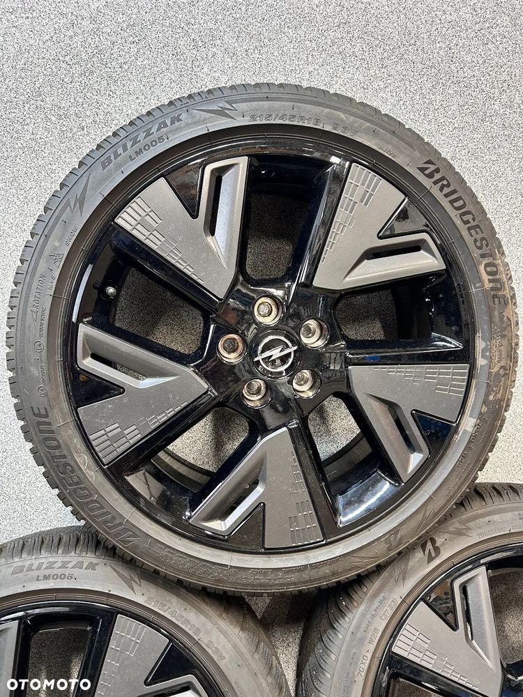 4 KOŁA ZIMOWE OPEL ASTRA L 18'' BRIDGESTONE 215/45/18  93V ,7,5J ET44  GM: 01021C 09 , 9850014180 - 2