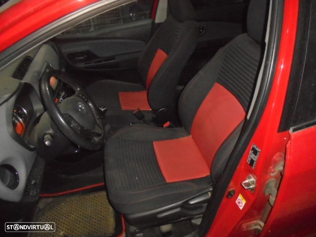 Carro MOT: 1NR  FE CXVEL: EC62 6 TOYOTA YARIS 3 2014 1.3I 99CV 5P VERMELHO GASOLINA - 6