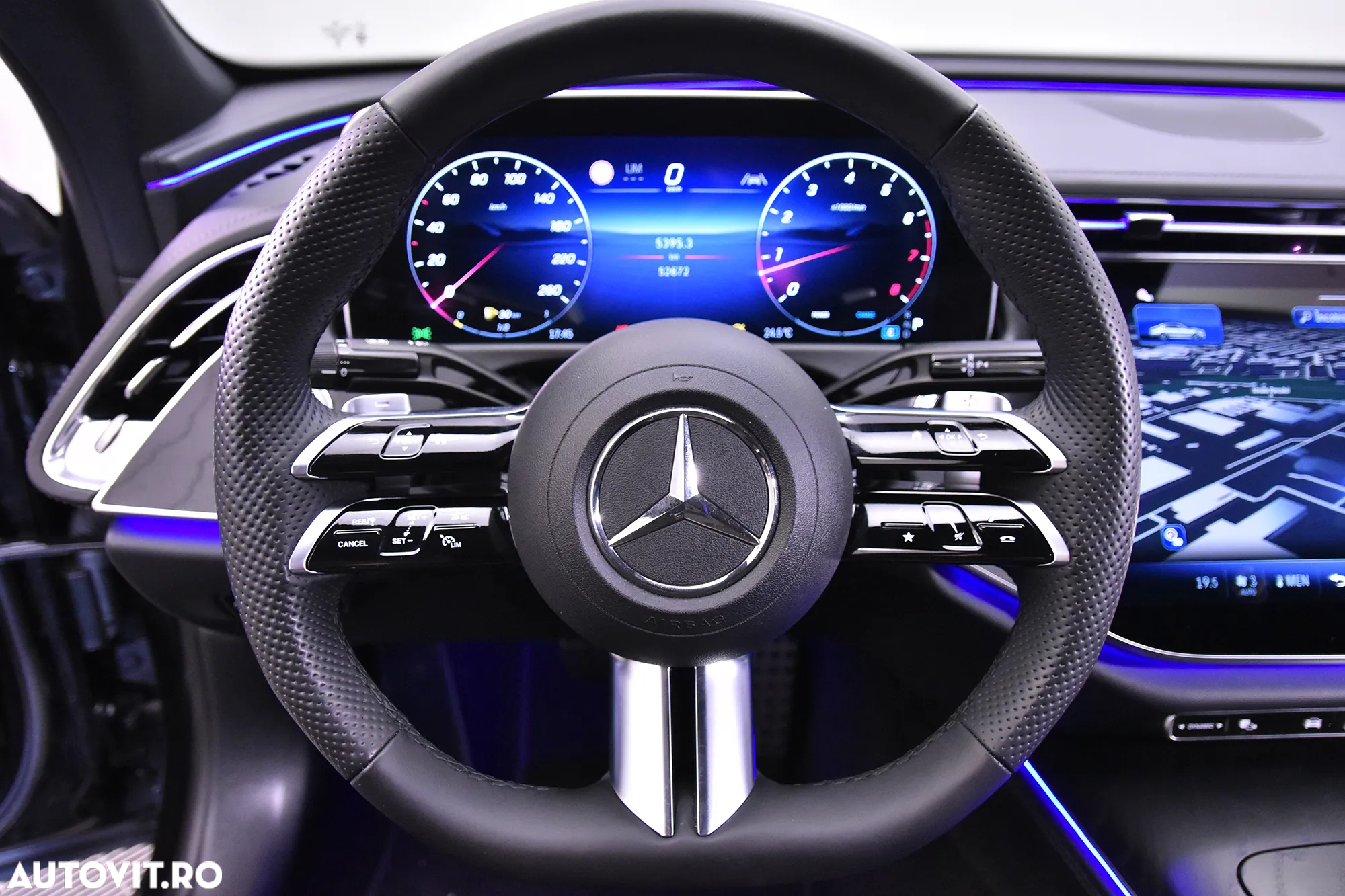 Mercedes-Benz E - 17