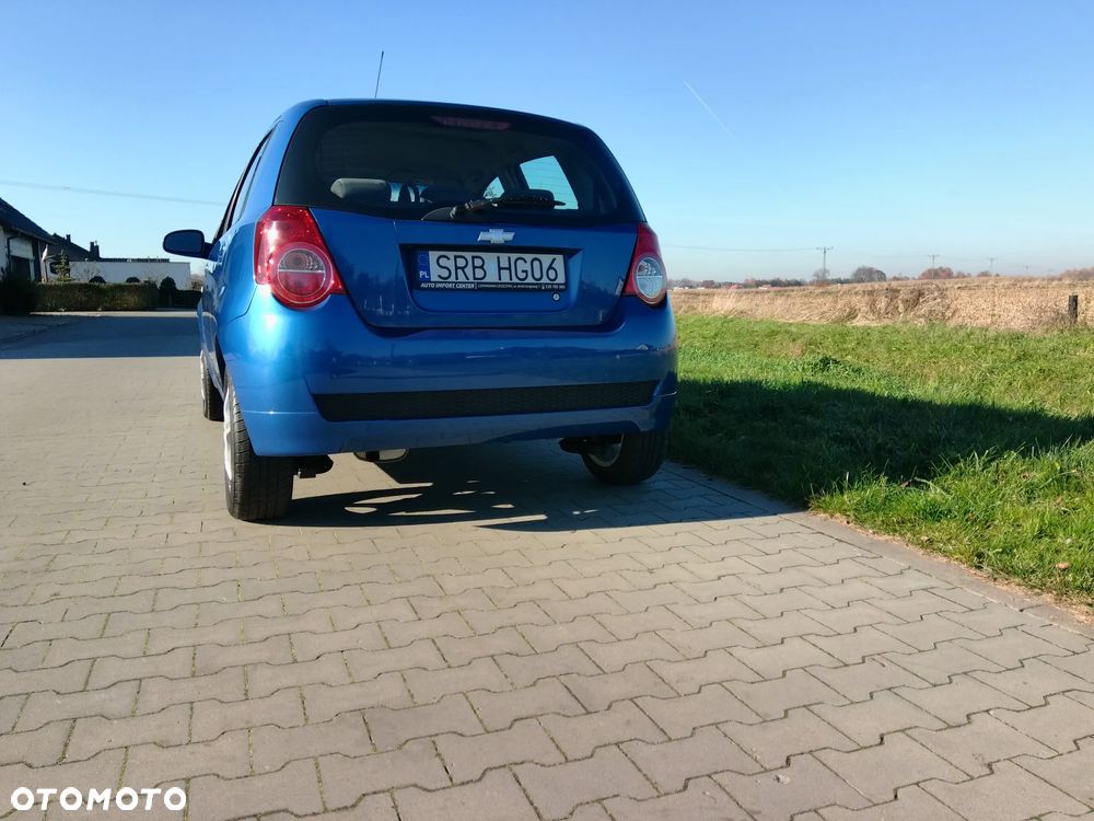 Chevrolet Aveo 1.2 16V Base / Classic - 4