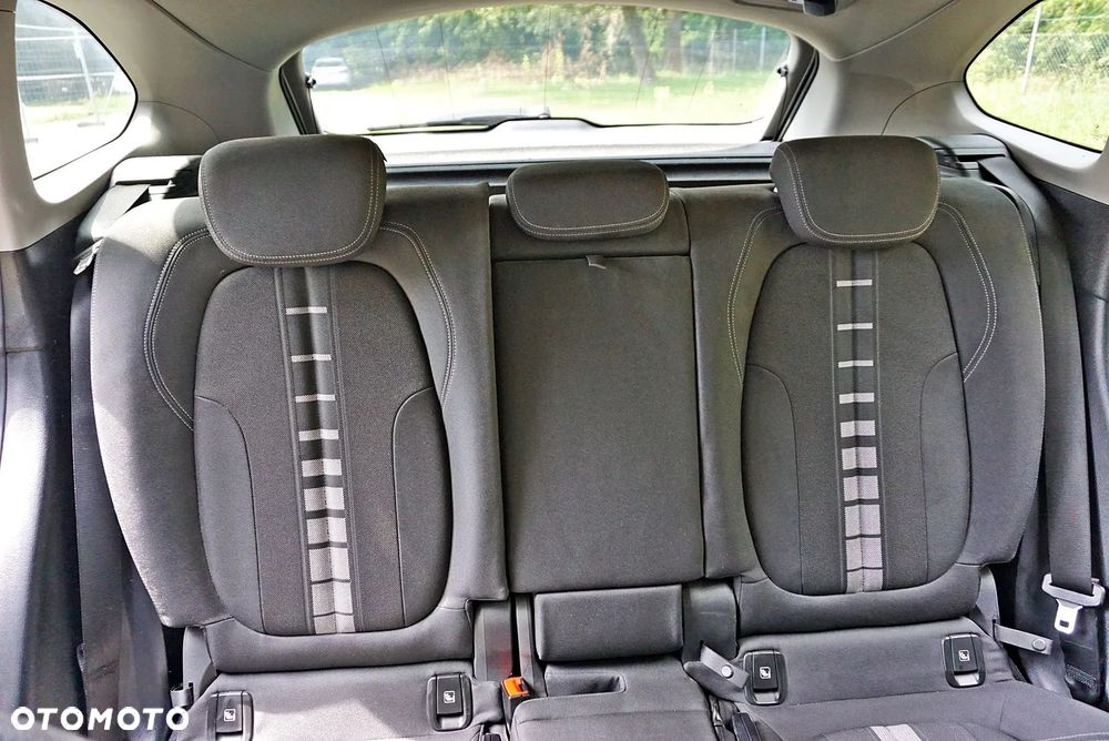 BMW X1 sDrive18d Sport Line - 11