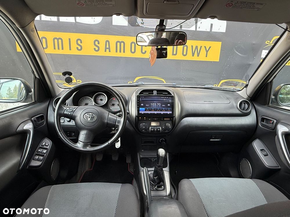Toyota RAV4 2.0 D-4D 4x4 - 6