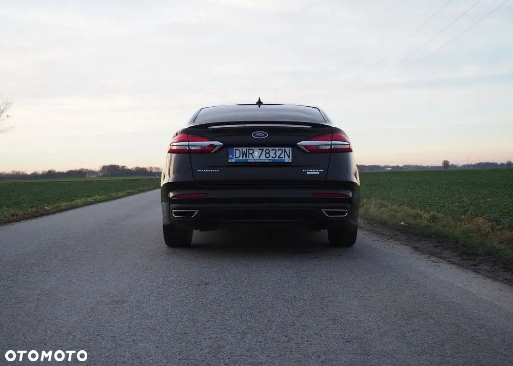 Ford Fusion 2.0 EcoBoost Titanium - 8