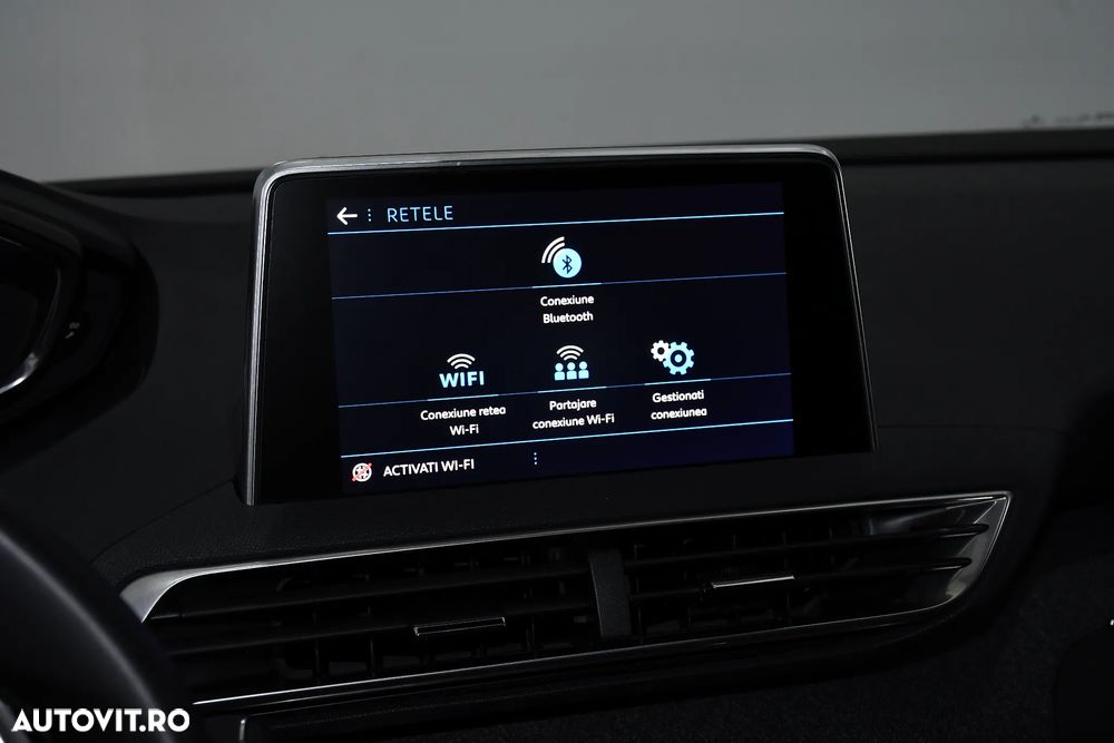 Peugeot 3008 1.2 PureTech Turbo S&S EAT6 Allure - 34