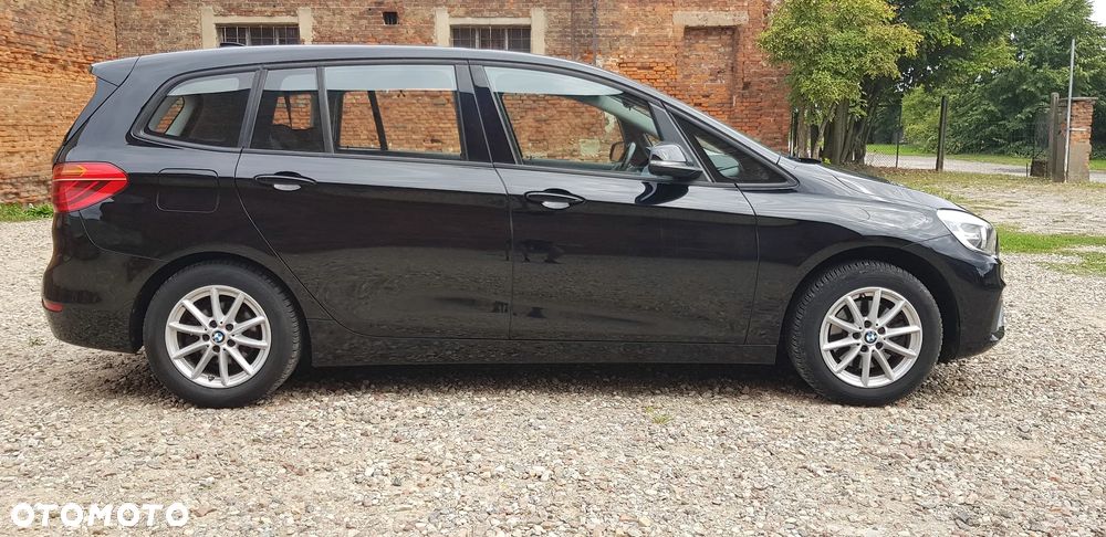 BMW Seria 2 218i - 4