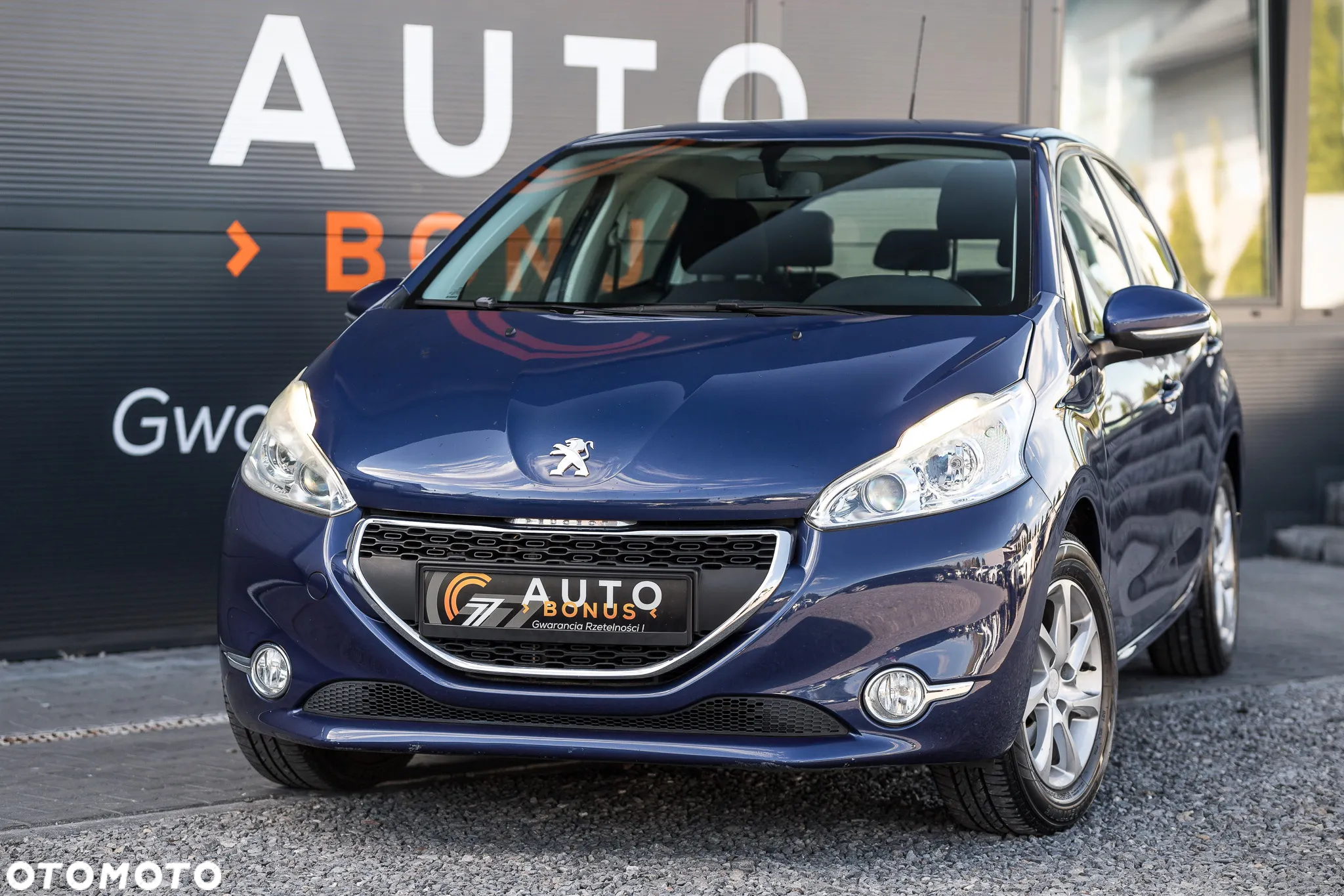 Peugeot 208 - 6